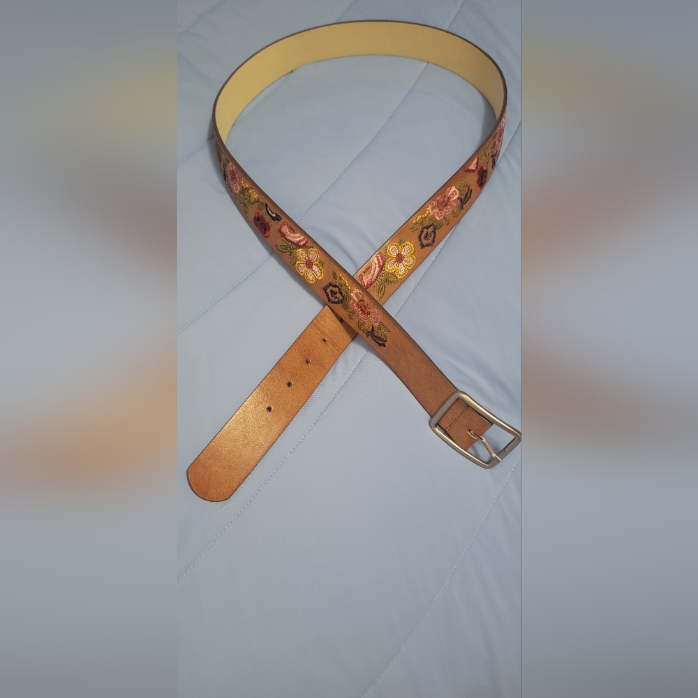 Colorful Embroidered Flowers & Birds w/Brass Buckel, size 2x Belt, almost new